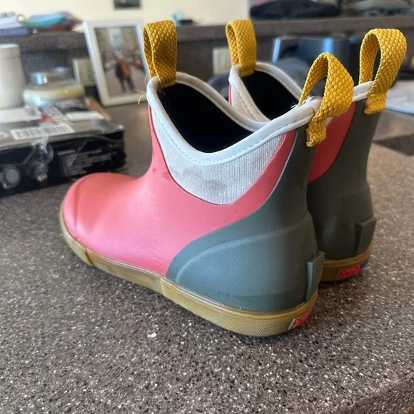 Xtra tuff size 9 vintage coral - Picture 2 of 6